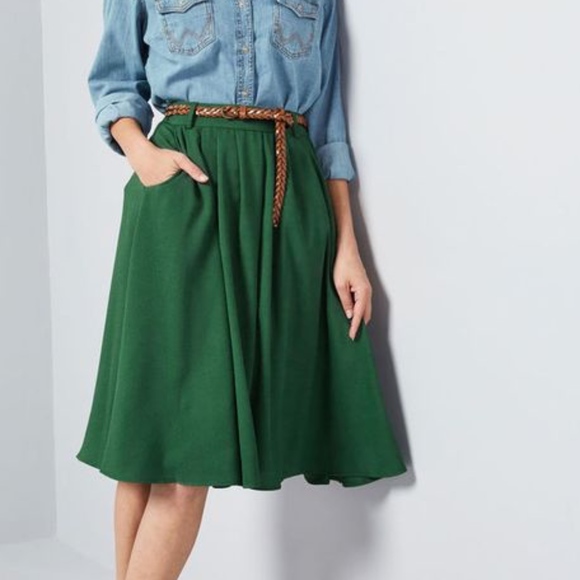 Modcloth Dresses & Skirts - Modcloth Green Pleated Skirt Pockets Midi N576